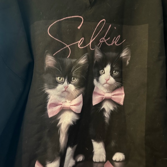 Selkie Caviar Winter Sweater - Picture 2 of 4